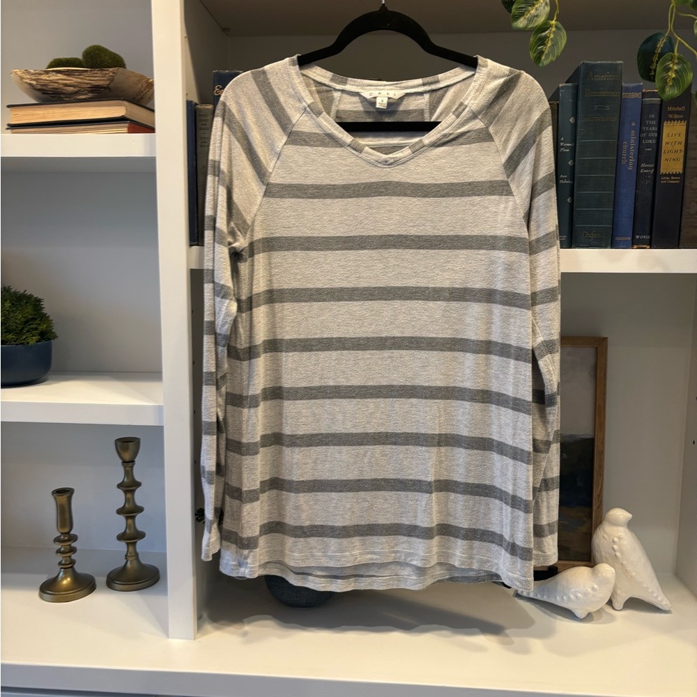 CAbi Gray and White Relaxed Long Sleeve Tee